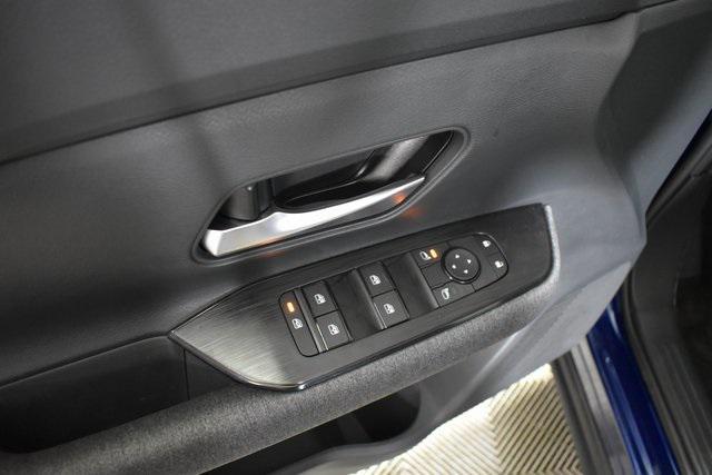 new 2025 Nissan Kicks car, priced at $27,903
