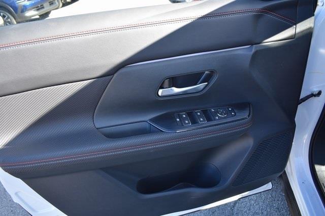 new 2025 Nissan Kicks car, priced at $29,353