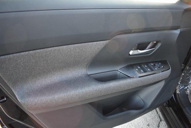 new 2025 Nissan Kicks car, priced at $26,665