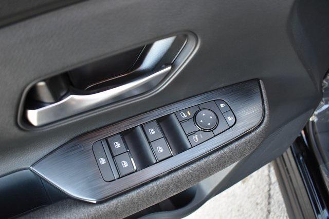 new 2025 Nissan Kicks car, priced at $26,165