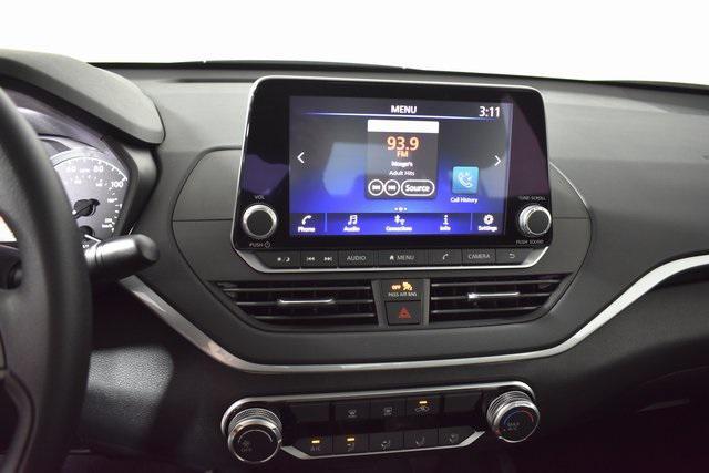new 2025 Nissan Altima car, priced at $26,804