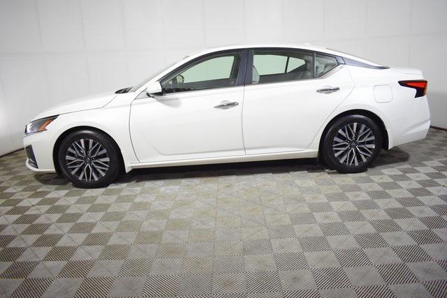 used 2023 Nissan Altima car