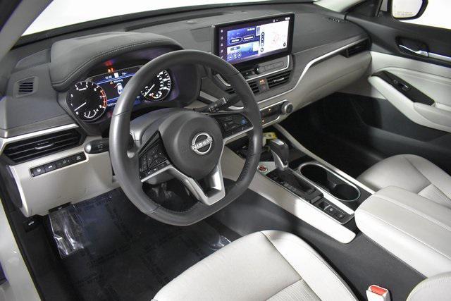 used 2023 Nissan Altima car