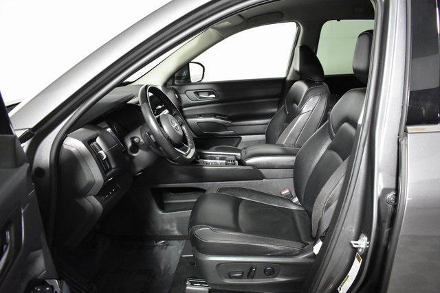 used 2022 Nissan Pathfinder car, priced at $29,619
