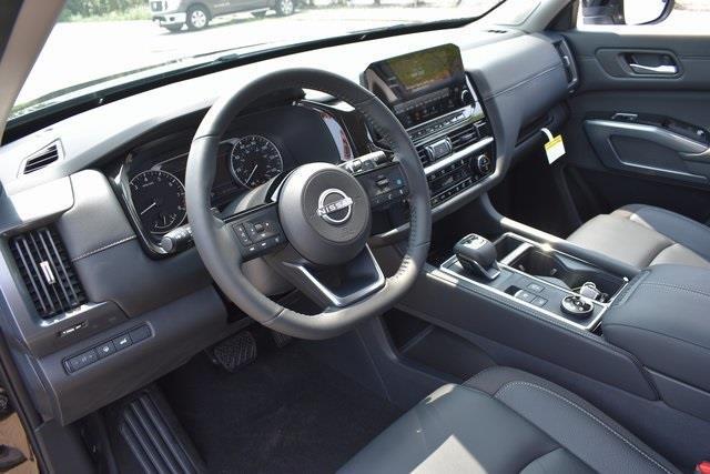 new 2025 Nissan Pathfinder car, priced at $46,519