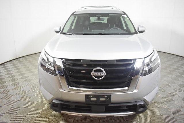 new 2024 Nissan Pathfinder car, priced at $42,184