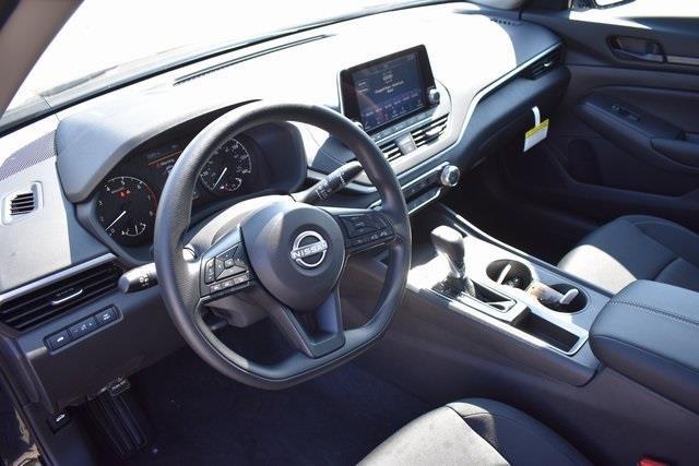 new 2025 Nissan Altima car, priced at $27,336