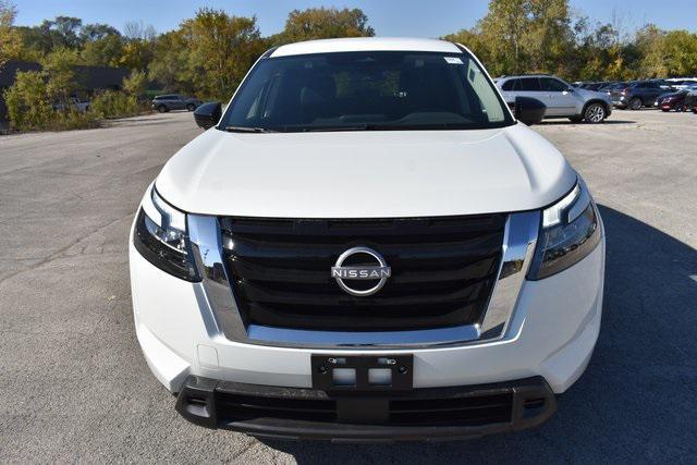 new 2024 Nissan Pathfinder car, priced at $35,875