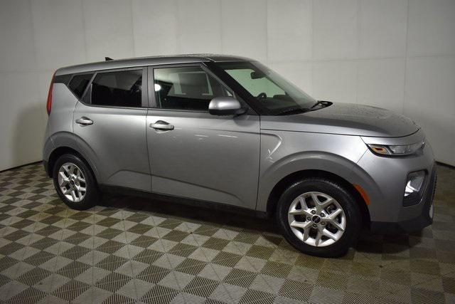 used 2022 Kia Soul car, priced at $14,868