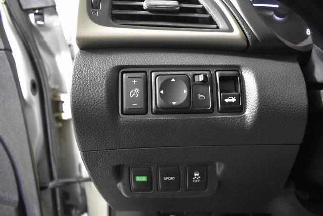 used 2014 Nissan Sentra car, priced at $6,499