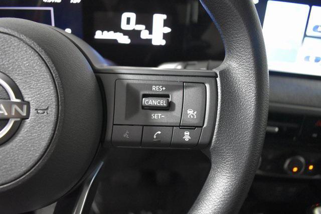 new 2025 Nissan Kicks car, priced at $28,307