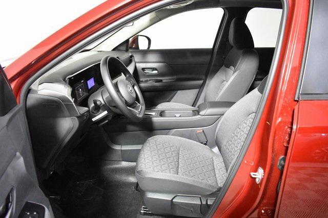 new 2025 Nissan Kicks car, priced at $28,307