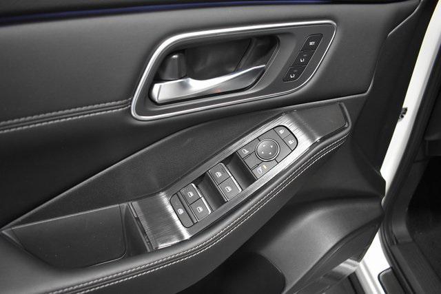 new 2025 Nissan Rogue car, priced at $42,327