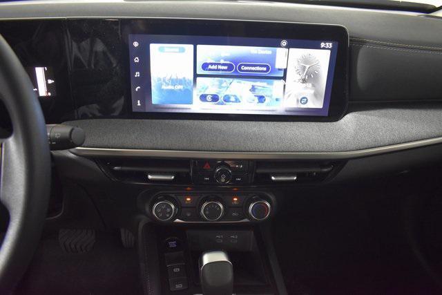 new 2025 Nissan Kicks car, priced at $26,555