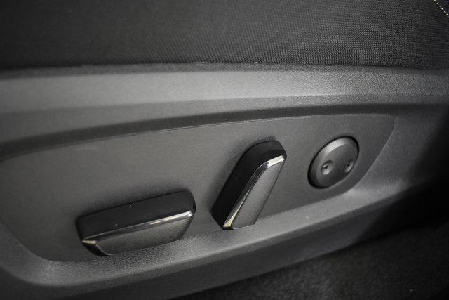 new 2025 Nissan Pathfinder car, priced at $32,958