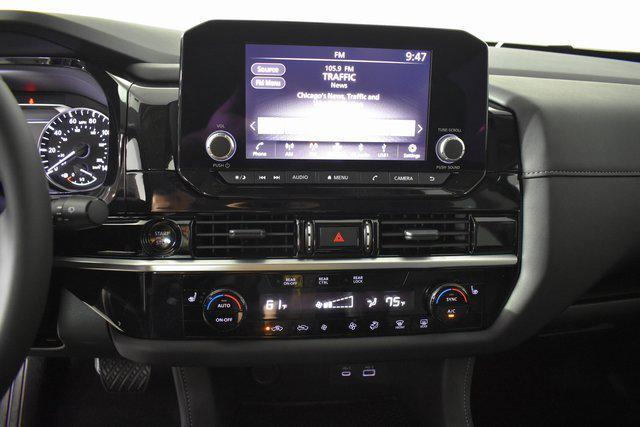 new 2025 Nissan Pathfinder car, priced at $32,958