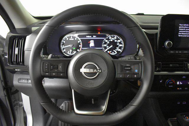 new 2025 Nissan Pathfinder car, priced at $32,958