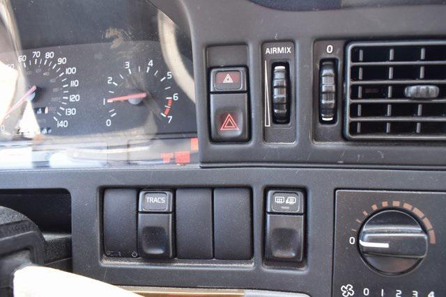 used 1996 Volvo 850 car, priced at $3,999