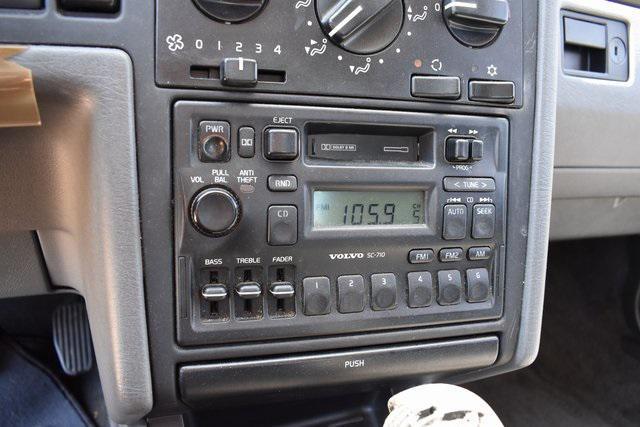 used 1996 Volvo 850 car, priced at $3,999