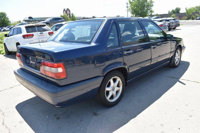 used 1996 Volvo 850 car, priced at $3,999