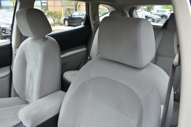 used 2015 Nissan Rogue Select car, priced at $10,800