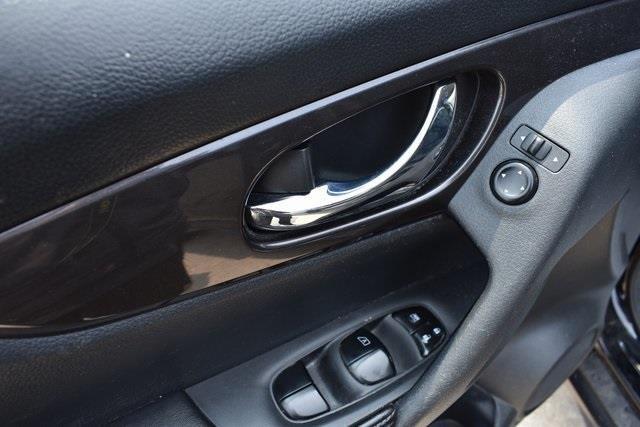 used 2019 Nissan Rogue car