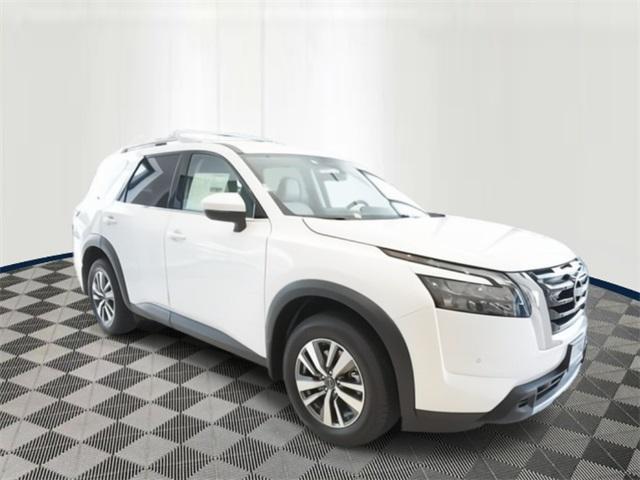 new 2025 Nissan Pathfinder car, priced at $44,823
