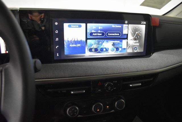 new 2025 Nissan Kicks car, priced at $28,217