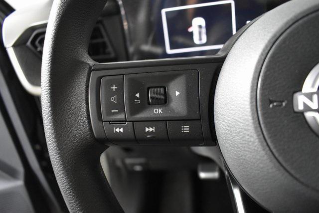 new 2025 Nissan Kicks car, priced at $28,217