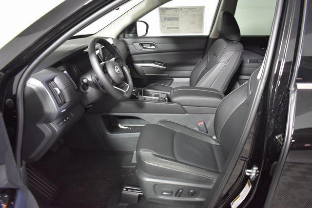 new 2025 Nissan Pathfinder car, priced at $44,963