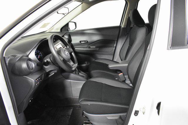 new 2025 Nissan Kicks car, priced at $22,147