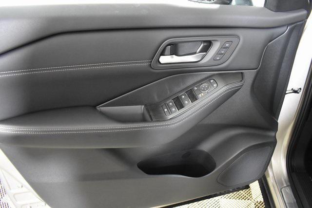 new 2025 Nissan Rogue car, priced at $39,226