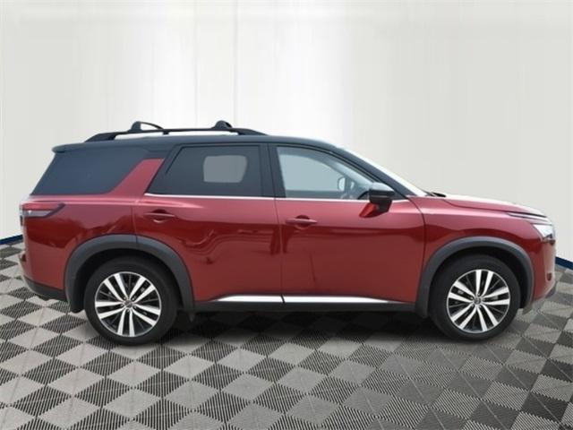 used 2022 Nissan Pathfinder car, priced at $31,381