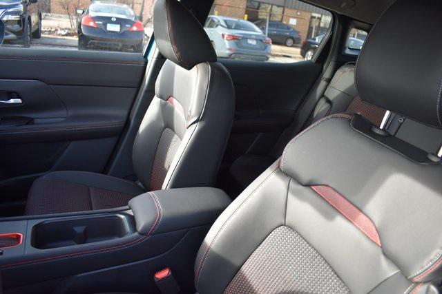 new 2025 Nissan Kicks car, priced at $29,083
