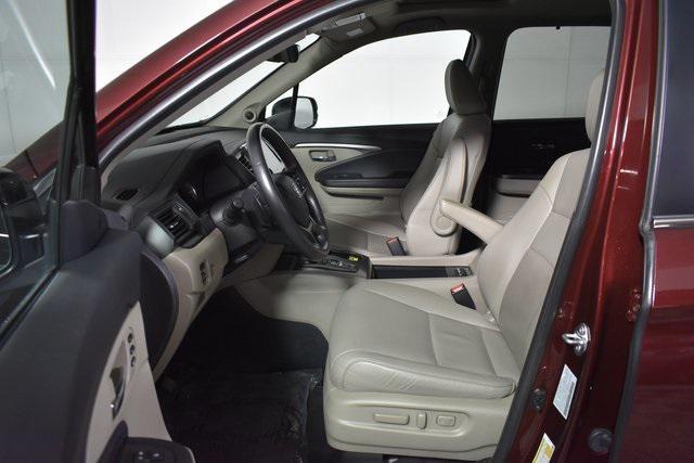 used 2022 Honda Pilot car, priced at $34,133