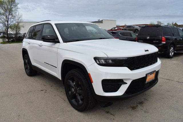 used 2023 Jeep Grand Cherokee car, priced at $31,197
