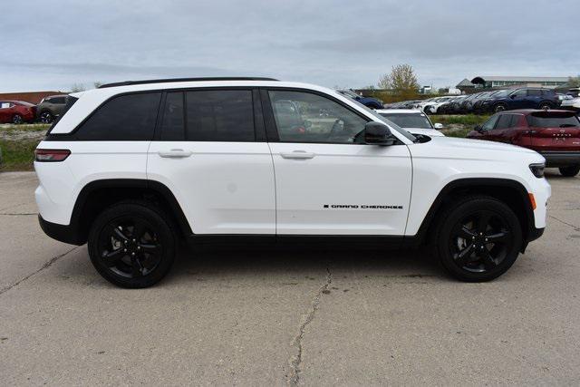 used 2023 Jeep Grand Cherokee car, priced at $31,197