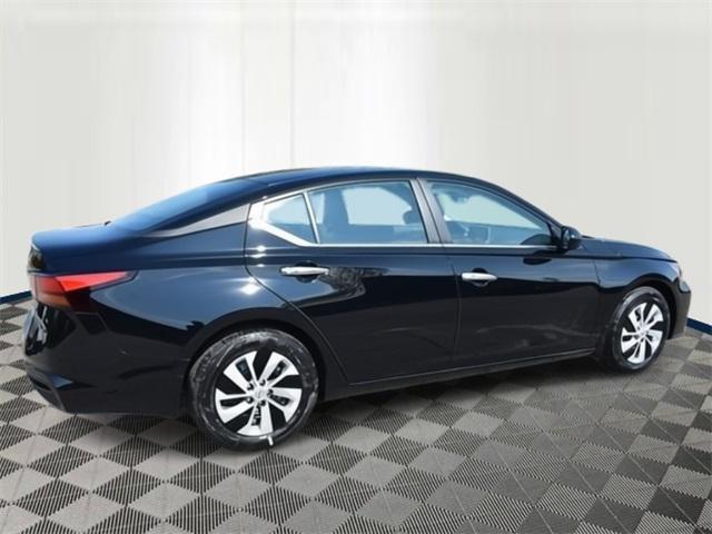new 2025 Nissan Altima car, priced at $27,336