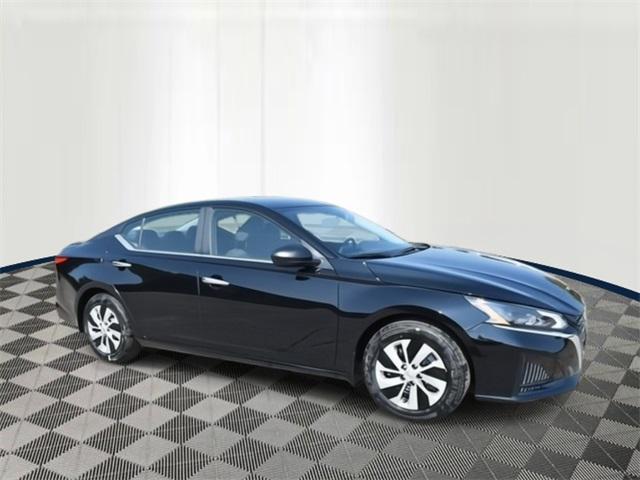 new 2025 Nissan Altima car, priced at $27,336