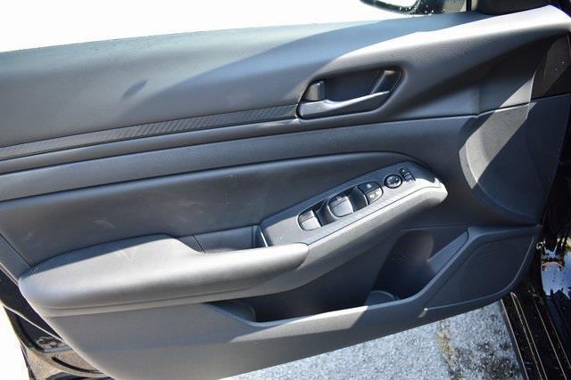 new 2025 Nissan Altima car, priced at $27,336
