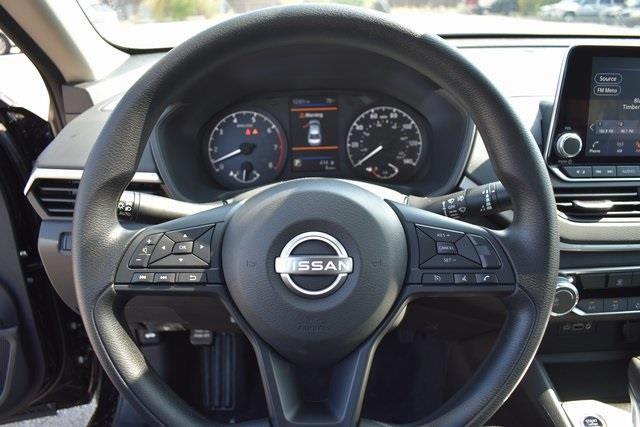new 2025 Nissan Altima car, priced at $27,336