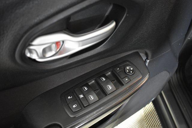 used 2016 Jeep Cherokee car, priced at $11,446