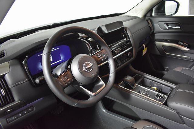 new 2025 Nissan Pathfinder car, priced at $47,423