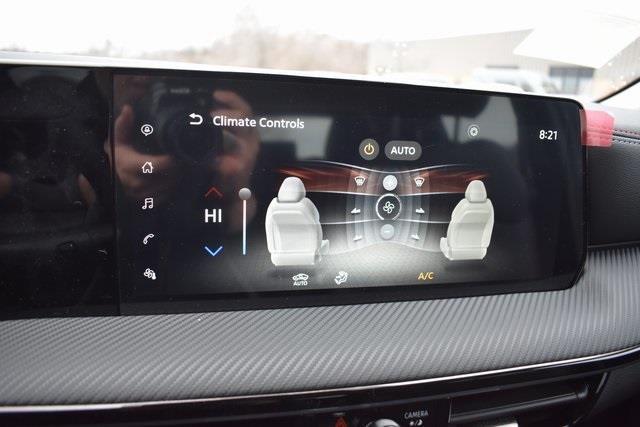 new 2025 Nissan Kicks car, priced at $29,583