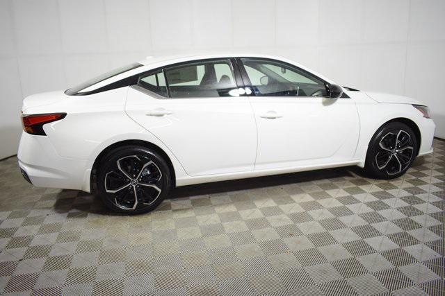 new 2025 Nissan Altima car, priced at $31,060