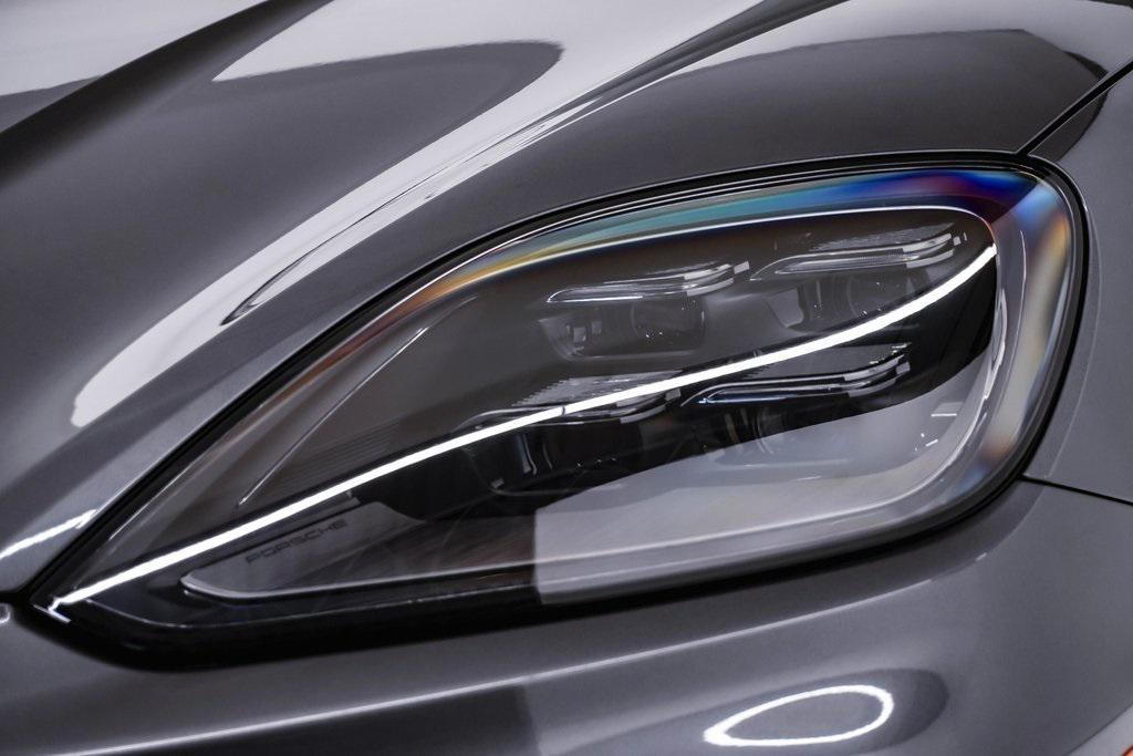 new 2025 Porsche Cayenne car, priced at $127,085