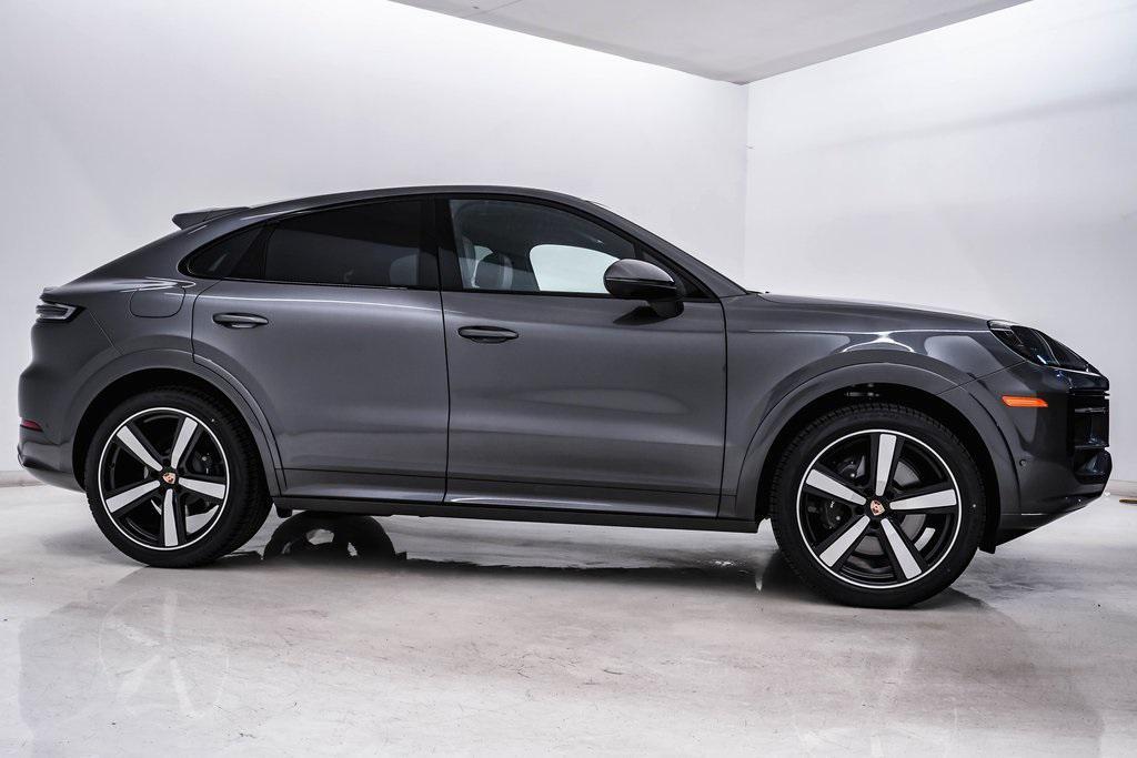 new 2025 Porsche Cayenne car, priced at $127,085