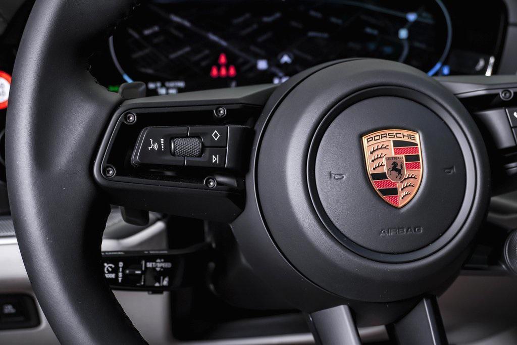 new 2025 Porsche Cayenne car, priced at $104,065