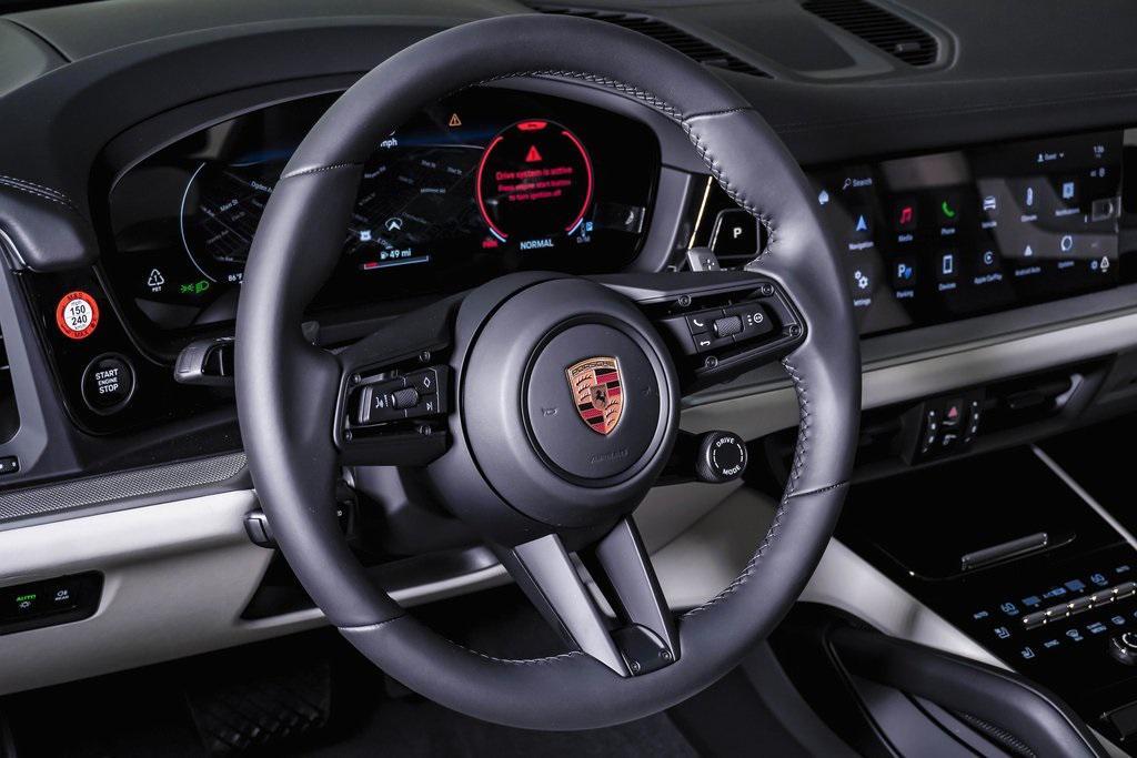 new 2025 Porsche Cayenne car, priced at $104,065