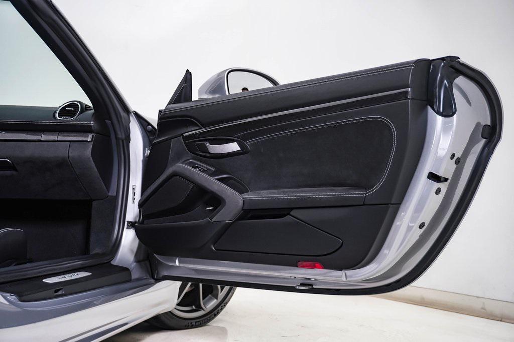 used 2021 Porsche 718 Spyder car, priced at $129,000